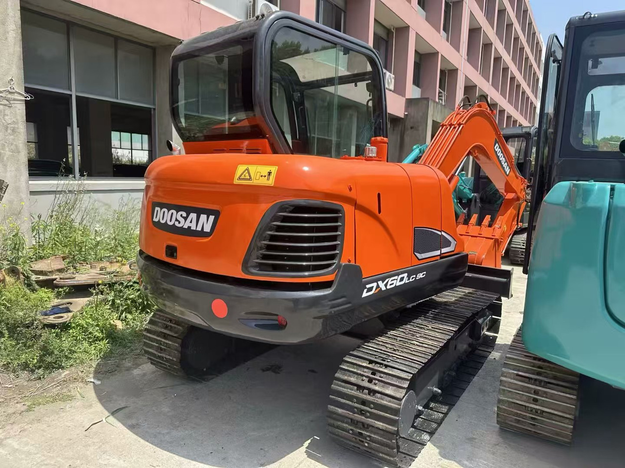 New Crawler excavator DOOSAN DX60: picture 7