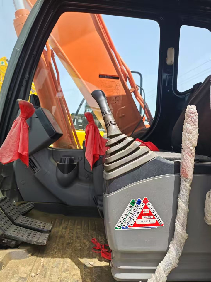 HITACHI ZAXIS 160 - Crawler excavator: picture 4 HITACHI ZAXIS 160 - Crawler excavator: picture 4