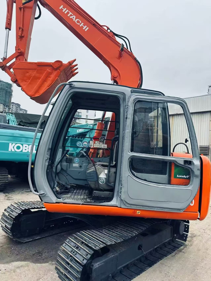 KOMATSU EX60 - Crawler excavator: picture 5 KOMATSU EX60 - Crawler excavator: picture 5