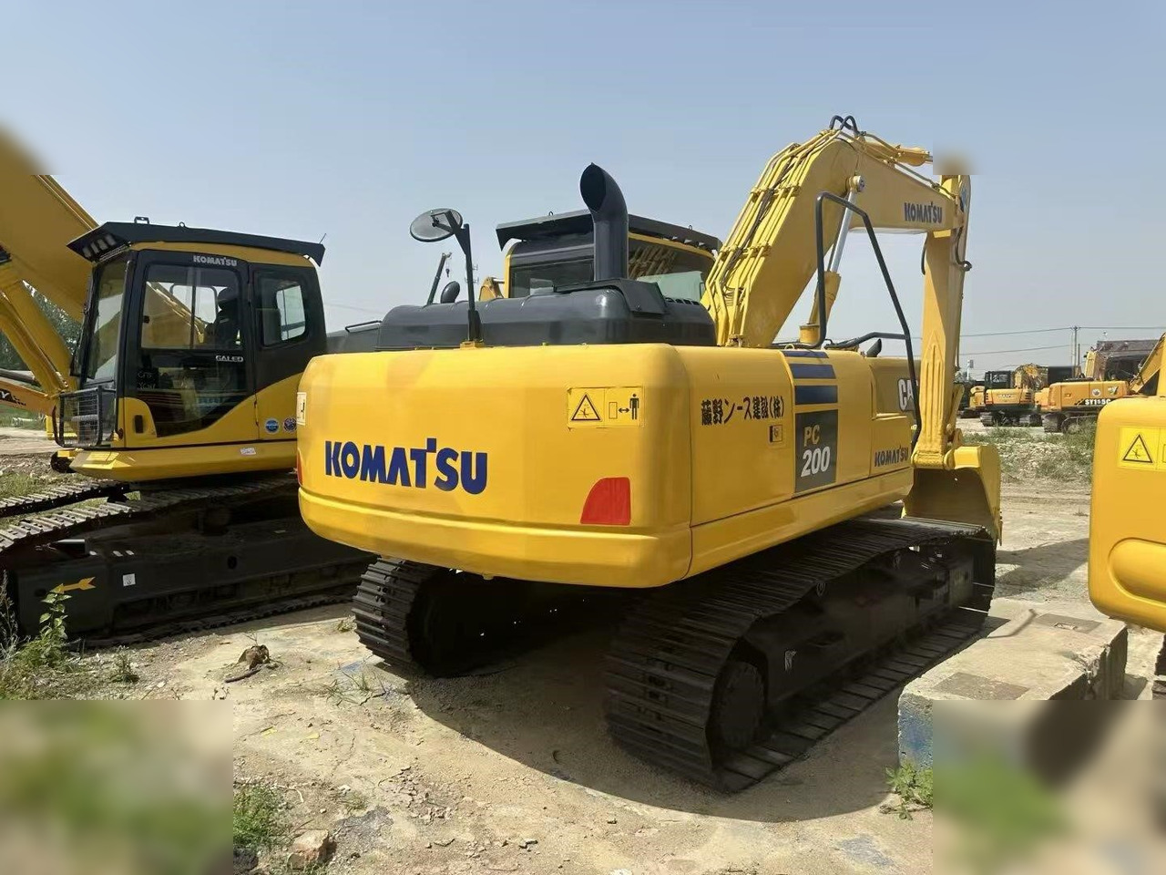 KOMATSU PC200-8 - Crawler excavator: picture 2 KOMATSU PC200-8 - Crawler excavator: picture 2