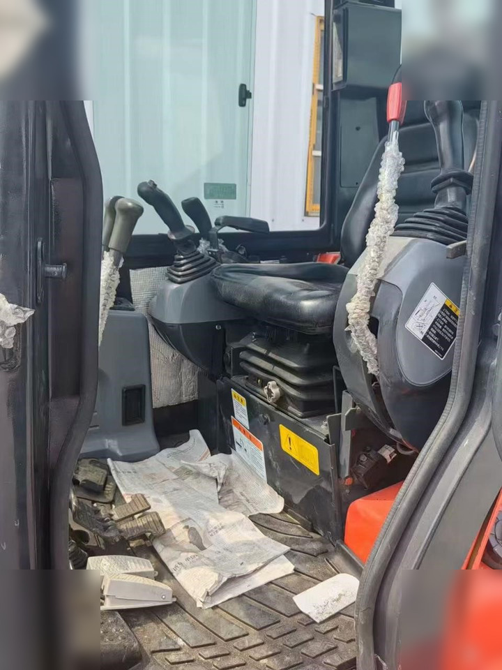 KUBOTA KX165-5 - Crawler excavator: picture 3 KUBOTA KX165-5 - Crawler excavator: picture 3
