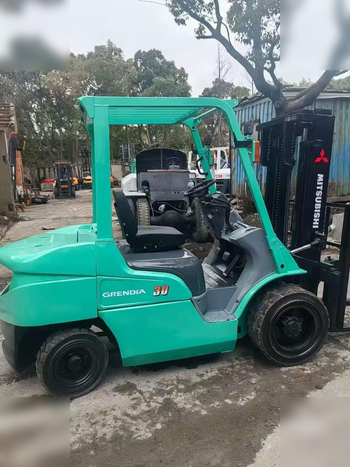 MITSUBISHI FD18 - Diesel forklift: picture 4 MITSUBISHI FD18 - Diesel forklift: picture 4