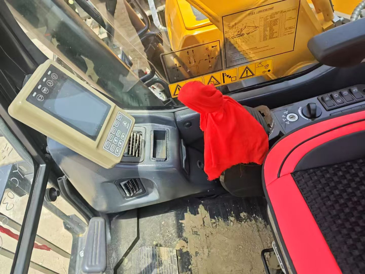 SANY 155c - Crawler excavator: picture 2 SANY 155c - Crawler excavator: picture 2