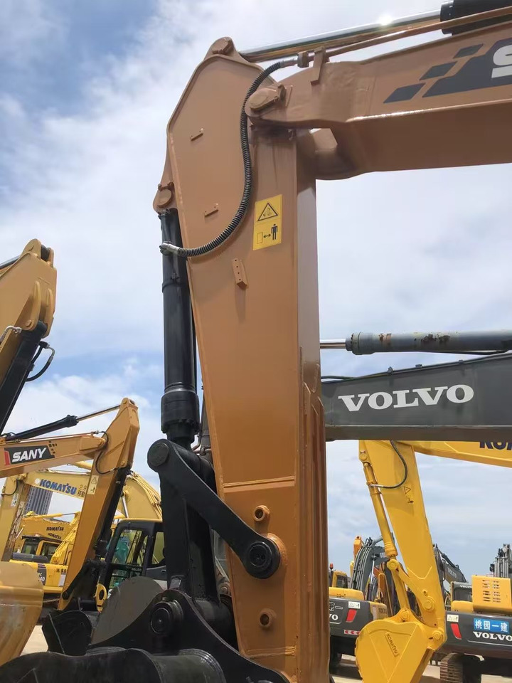 SANY SY365H - Crawler excavator: picture 3 SANY SY365H - Crawler excavator: picture 3