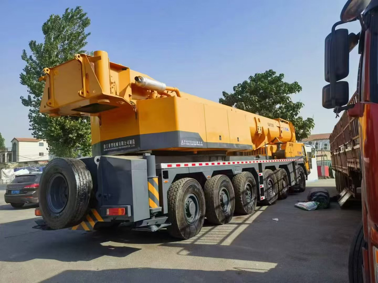 XCMG 200-TON - Mobile crane: picture 5 XCMG 200-TON - Mobile crane: picture 5