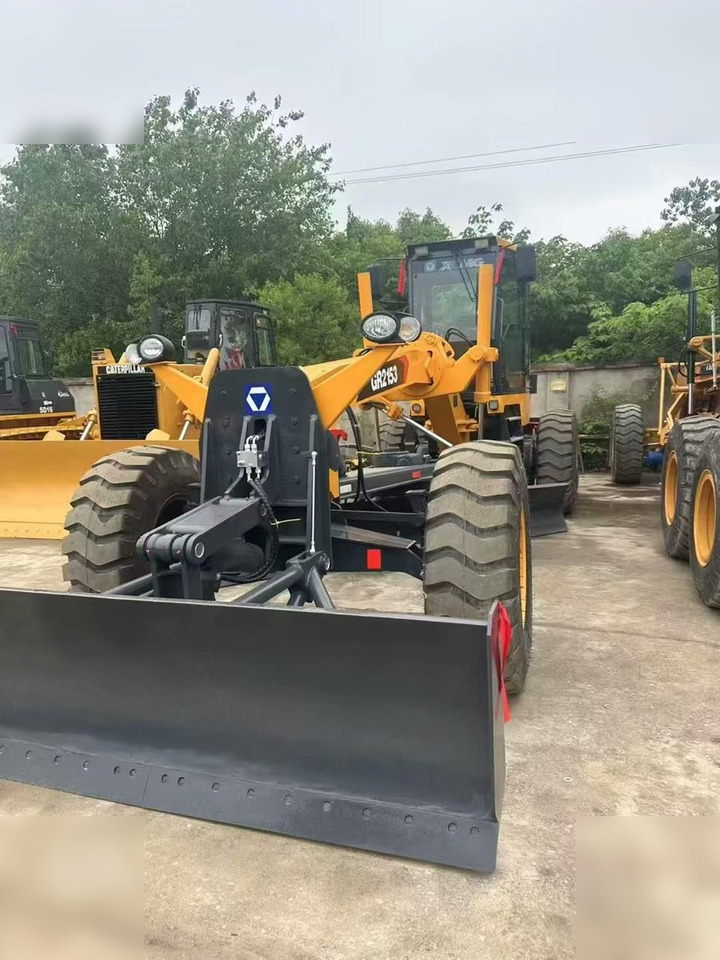XCMG GR2153 - Grader: picture 2 XCMG GR2153 - Grader: picture 2
