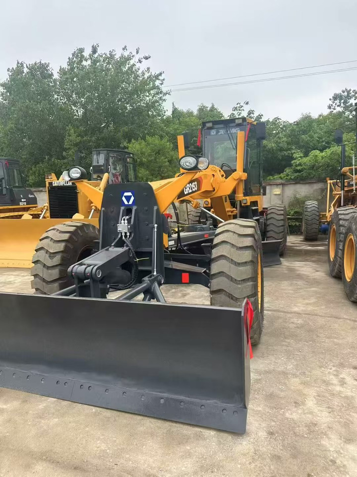 XCMG GR2153 - Grader: picture 2 XCMG GR2153 - Grader: picture 2