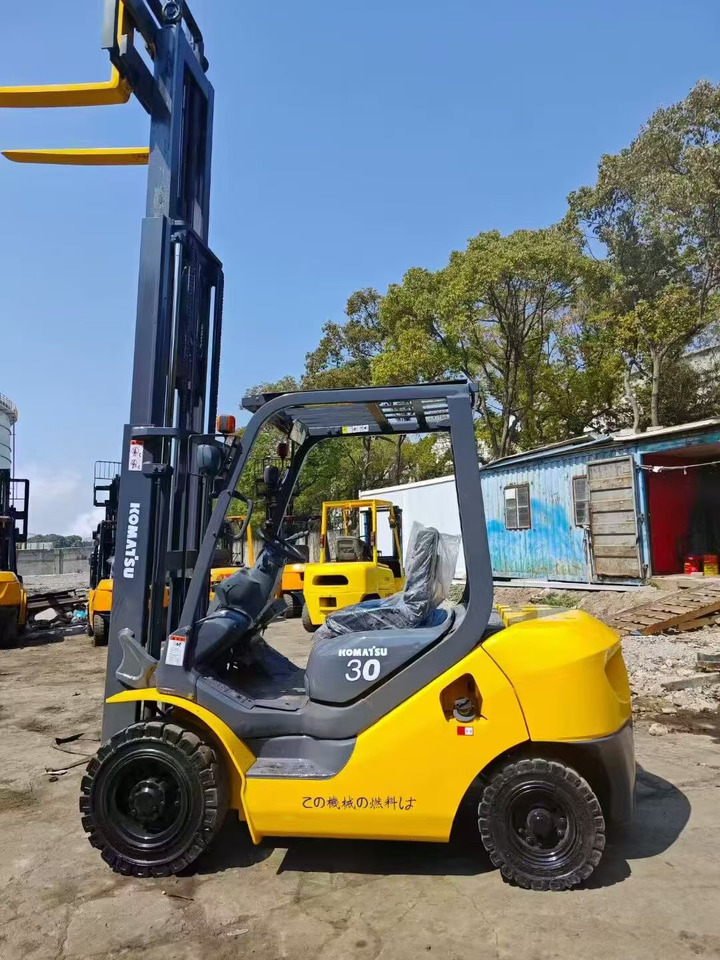 Komatsu FD50 - Excavator: picture 2 Komatsu FD50 - Excavator: picture 2