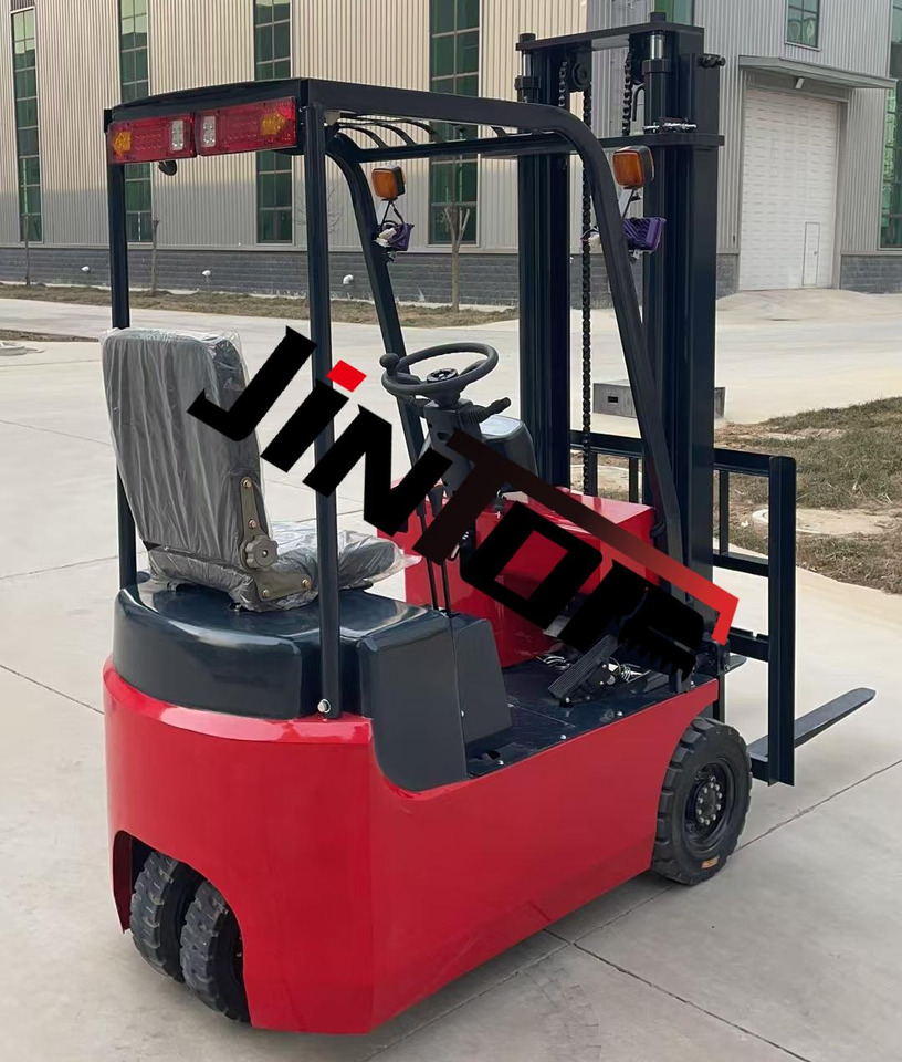 Three-Point Forklift - Forklift: picture 3 Three-Point Forklift - Forklift: picture 3