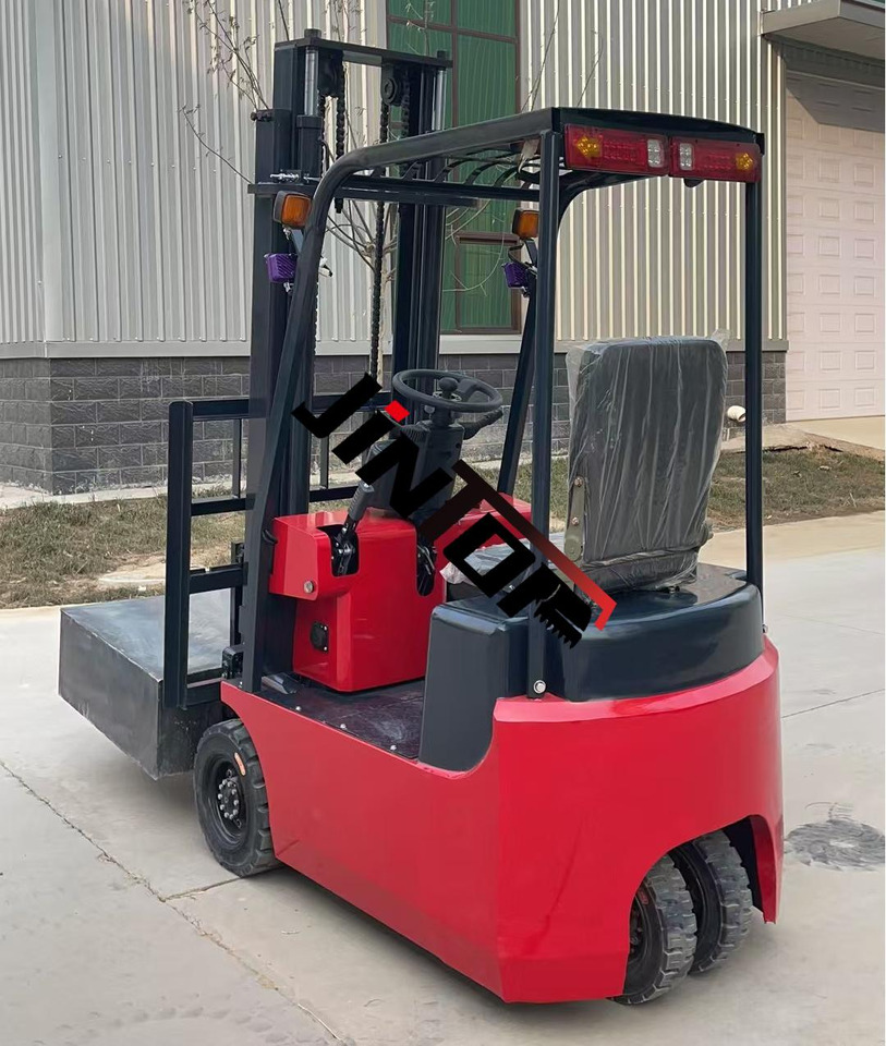 Three-Point Forklift - Forklift: picture 4 Three-Point Forklift - Forklift: picture 4
