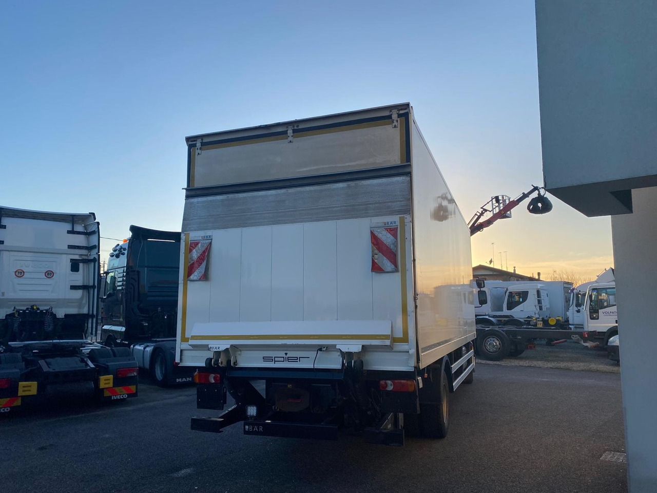DAF LF 260 FA - Box truck: picture 5 DAF LF 260 FA - Box truck: picture 5
