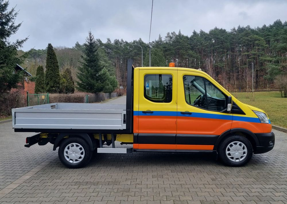 Ford Transit - Combi van: picture 3 Ford Transit - Combi van: picture 3