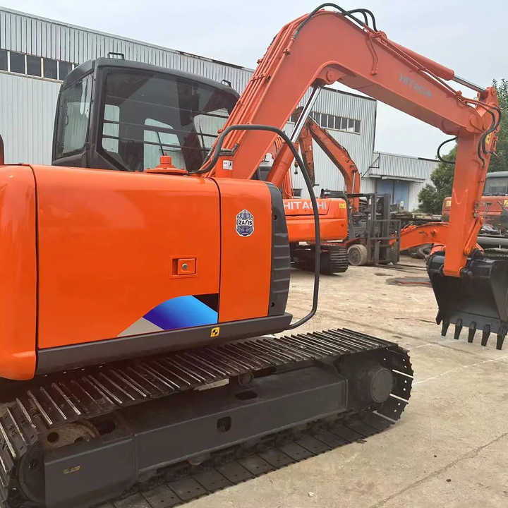 HITACHI ZX70 Original Japan Surplus Hitachi ZX70 for Sale - Crawler excavator: picture 3 HITACHI ZX70 Original Japan Surplus Hitachi ZX70 for Sale - Crawler excavator: picture 3