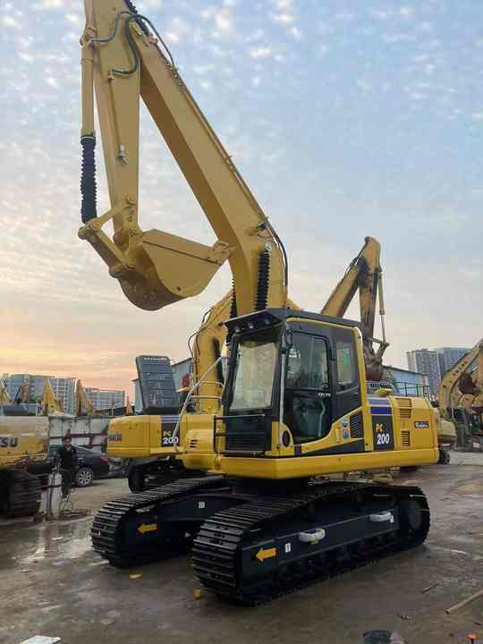 PC200-8 Low Working Hour Second Hand 20 Ton Excavator Komatsu Pc200-8 Crawler Excavator Used Komatsu Excavator PC200-8N1 - Excavator: picture 2 PC200-8 Low Working Hour Second Hand 20 Ton Excavator Komatsu Pc200-8 Crawler Excavator Used Komatsu Excavator PC200-8N1 - Excavator: picture 2