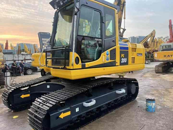 PC200-8 Low Working Hour Second Hand 20 Ton Excavator Komatsu Pc200-8 Crawler Excavator Used Komatsu Excavator PC200-8N1 - Excavator: picture 4 PC200-8 Low Working Hour Second Hand 20 Ton Excavator Komatsu Pc200-8 Crawler Excavator Used Komatsu Excavator PC200-8N1 - Excavator: picture 4