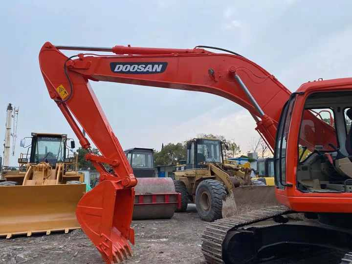 Second Hand Doosan Dh220-7 Crawler Excavator , Used Doosan Excavator Dh220-7 , DOOSAN Dh200 Dh220 - Crawler excavator: picture 4 Second Hand Doosan Dh220-7 Crawler Excavator , Used Doosan Excavator Dh220-7 , DOOSAN Dh200 Dh220 - Crawler excavator: picture 4
