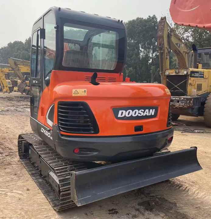 Second Hand Doosan Dx-60 Excavator for Sale - Crawler excavator: picture 2 Second Hand Doosan Dx-60 Excavator for Sale - Crawler excavator: picture 2