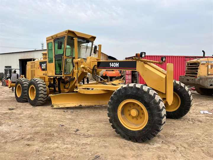 Used CAT 140H Motor Grader From Japan with Excellent Performance Caterpillar 140h in Good Condition for Sale - Grader: picture 3 Used CAT 140H Motor Grader From Japan with Excellent Performance Caterpillar 140h in Good Condition for Sale - Grader: picture 3