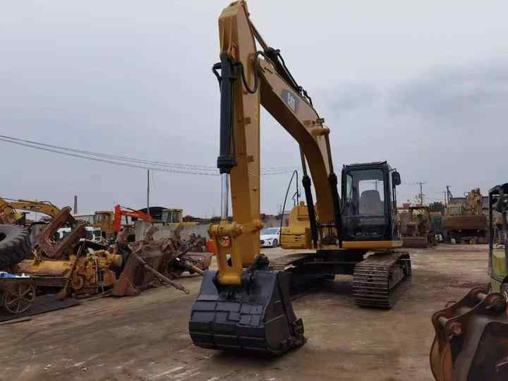 Used Excavator Caterpillar CAT315D Small and Medium-sized Original 15 Ton Excavator CAT315D for Sale - Crawler excavator: picture 5 Used Excavator Caterpillar CAT315D Small and Medium-sized Original 15 Ton Excavator CAT315D for Sale - Crawler excavator: picture 5