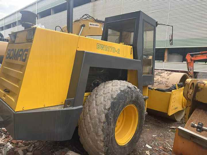 Used Heavy Construction Equipment BW217D Second Hand Road Rollers Used Machine Hot Sale - Compactor: picture 4 Used Heavy Construction Equipment BW217D Second Hand Road Rollers Used Machine Hot Sale - Compactor: picture 4