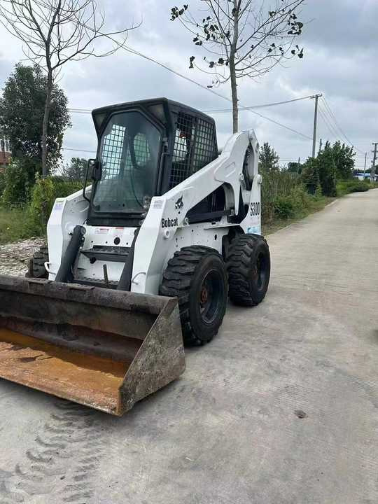Very Good Machine Used Skid Wheel Loader Bobcat S300 for Sale - Skid steer loader: picture 4 Very Good Machine Used Skid Wheel Loader Bobcat S300 for Sale - Skid steer loader: picture 4