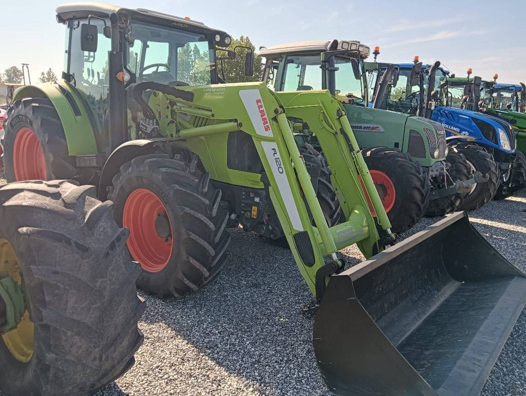 Claas Arion 460 - Farm tractor: picture 1 Claas Arion 460 - Farm tractor: picture 1