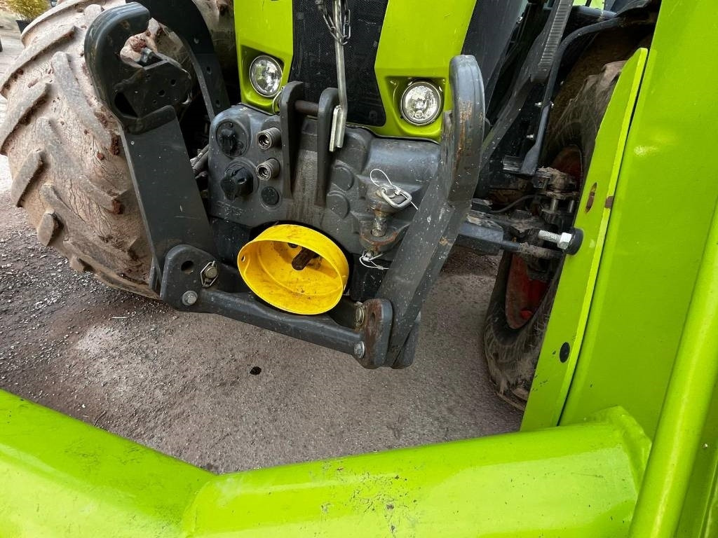 Claas Arion 650 Cmatic - Farm tractor: picture 2 Claas Arion 650 Cmatic - Farm tractor: picture 2
