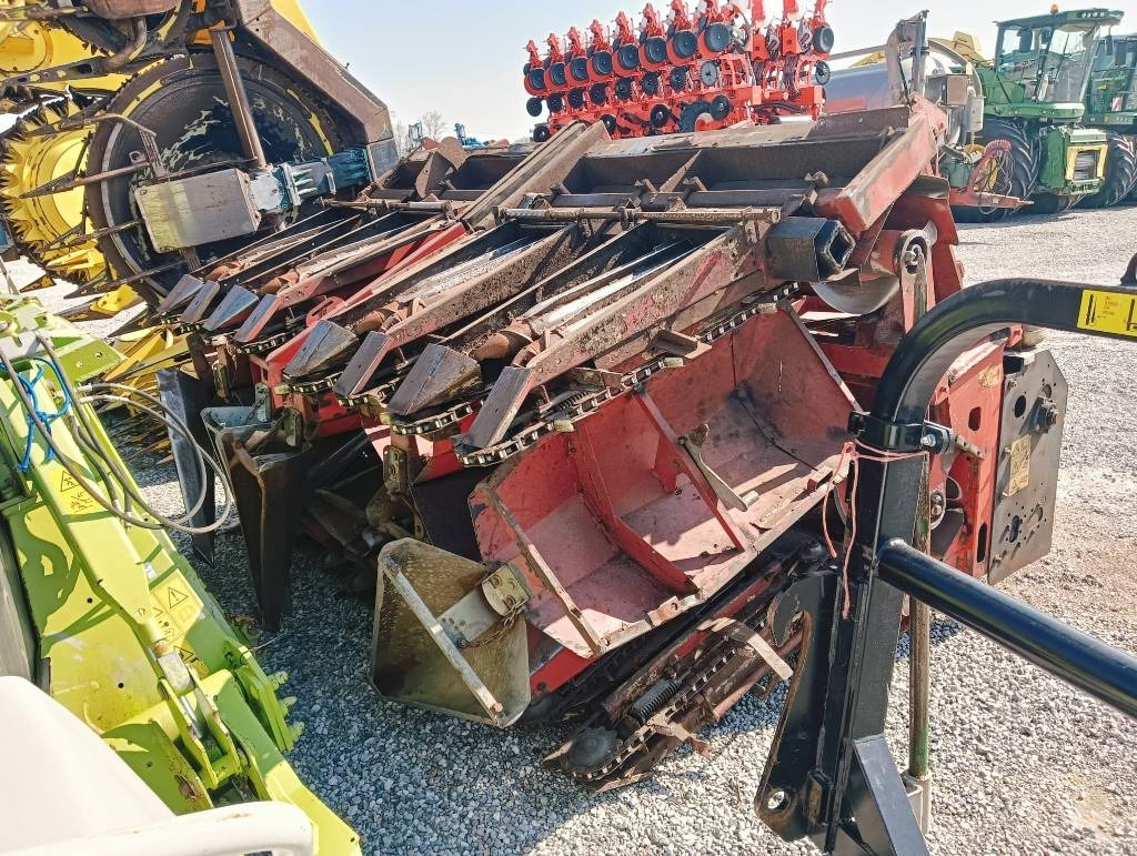 Dominoni 8 FILE - Maize harvester: picture 5 Dominoni 8 FILE - Maize harvester: picture 5