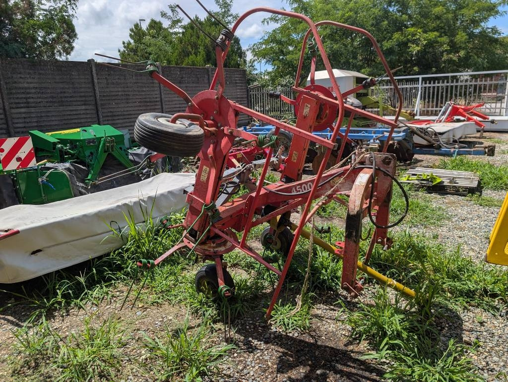 Feraboli 4500 G - Tedder/ Rake: picture 1 Feraboli 4500 G - Tedder/ Rake: picture 1