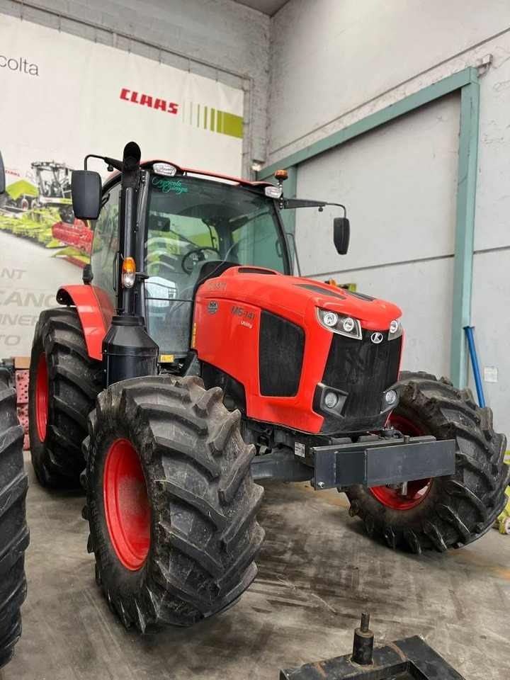 Kubota M 6-141 - Farm tractor: picture 1 Kubota M 6-141 - Farm tractor: picture 1