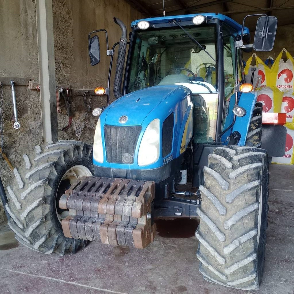 New Holland T 5050 - Farm tractor: picture 2 New Holland T 5050 - Farm tractor: picture 2