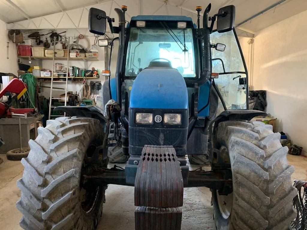 New Holland TS 115 - Farm tractor: picture 1 New Holland TS 115 - Farm tractor: picture 1