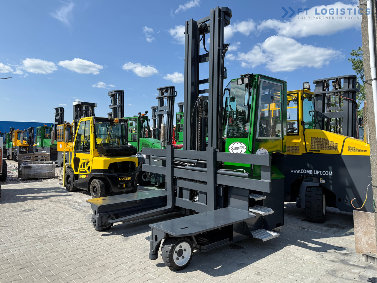 COMBILIFT C5000E / ELECTRIC / TRIPLEX 8300MM / FULL FREE LIFT / WIDE POSITIONER / FORK SIDESHIFT / BATTERY LIKE NEW - 4-way reach truck: picture 1 COMBILIFT C5000E / ELECTRIC / TRIPLEX 8300MM / FULL FREE LIFT / WIDE POSITIONER / FORK SIDESHIFT / BATTERY LIKE NEW - 4-way reach truck: picture 1