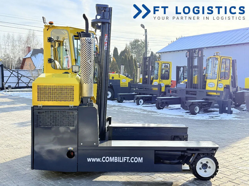 Combilift C3000 | GAS | DUPLEX 4000MM | FORK POSITIONER | FULL CABIN WITH 1500MM PLATFORM | PERFECT CONDITION | A wide range of four-way a - 4-way reach truck: picture 4 Combilift C3000 | GAS | DUPLEX 4000MM | FORK POSITIONER | FULL CABIN WITH 1500MM PLATFORM | PERFECT CONDITION | A wide range of four-way a - 4-way reach truck: picture 4