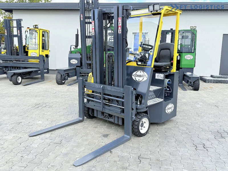 4-way reach truck Combilift C3000CB / GAS / TRIPLEX 4900MM / FREE LIFT / FORK POSITIONER / SIDE SHIFT / EXCELLENT CONDITION / Wide range of four-way and sid: picture 6