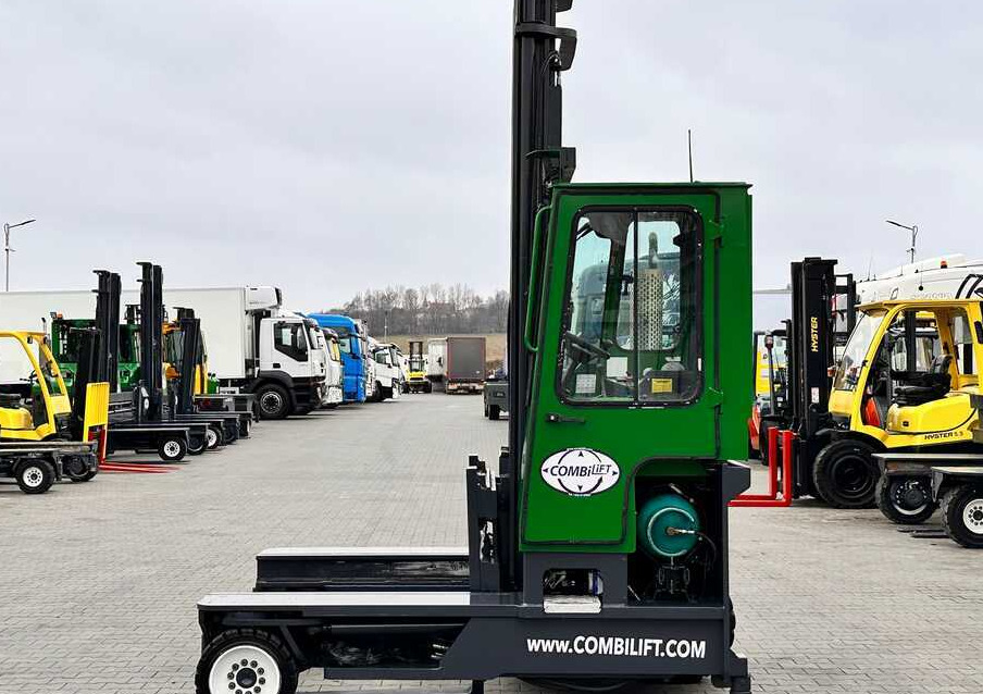 Combilift C4000 / LPG / DUPLEX / LIFTING HEIGHT 550CM / FREE LIFT / LIKE NEW - 4-way reach truck: picture 2 Combilift C4000 / LPG / DUPLEX / LIFTING HEIGHT 550CM / FREE LIFT / LIKE NEW - 4-way reach truck: picture 2