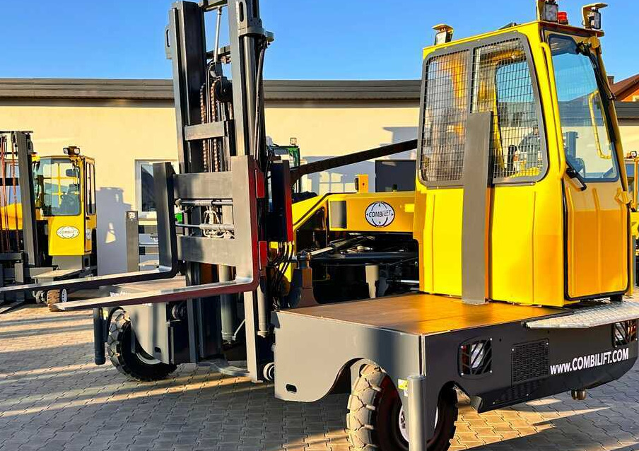 Combilift C5000SL-2019 year-Free lift - Like new - Side loader: picture 1 Combilift C5000SL-2019 year-Free lift - Like new - Side loader: picture 1