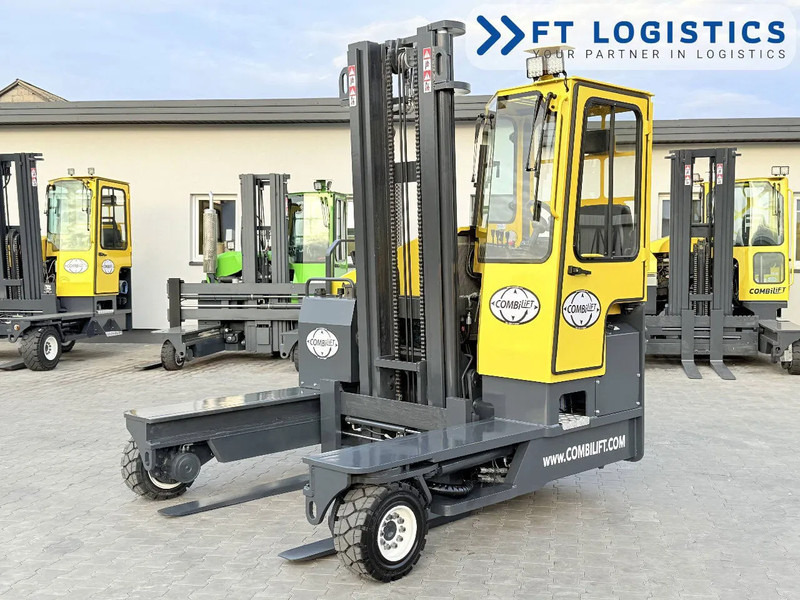 Combilift COMBILIFT C4000 / DIESEL / DUPLEX 4100MM / EXCELLENT CONDITION / Wide range of four-way and side loaders tailored to various nee - 4-way reach truck: picture 1 Combilift COMBILIFT C4000 / DIESEL / DUPLEX 4100MM / EXCELLENT CONDITION / Wide range of four-way and side loaders tailored to various nee - 4-way reach truck: picture 1