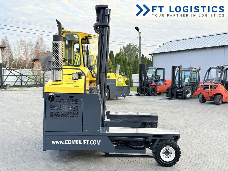 Combilift COMBILIFT C4000 / DIESEL / DUPLEX 4100MM / EXCELLENT CONDITION / Wide range of four-way and side loaders tailored to various nee - 4-way reach truck: picture 4 Combilift COMBILIFT C4000 / DIESEL / DUPLEX 4100MM / EXCELLENT CONDITION / Wide range of four-way and side loaders tailored to various nee - 4-way reach truck: picture 4