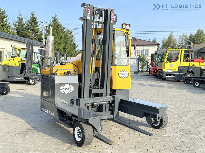 Combilift Combilift FOUR-WAY MULTIDIRECTIONAL FORKLIFT C4000 / GAS / DUPLEX 4500MM / ONLY 6604 HOURS / SIDE SHIFT / FULL CABIN / PERFECT C - 4-way reach truck: picture 5 Combilift Combilift FOUR-WAY MULTIDIRECTIONAL FORKLIFT C4000 / GAS / DUPLEX 4500MM / ONLY 6604 HOURS / SIDE SHIFT / FULL CABIN / PERFECT C - 4-way reach truck: picture 5
