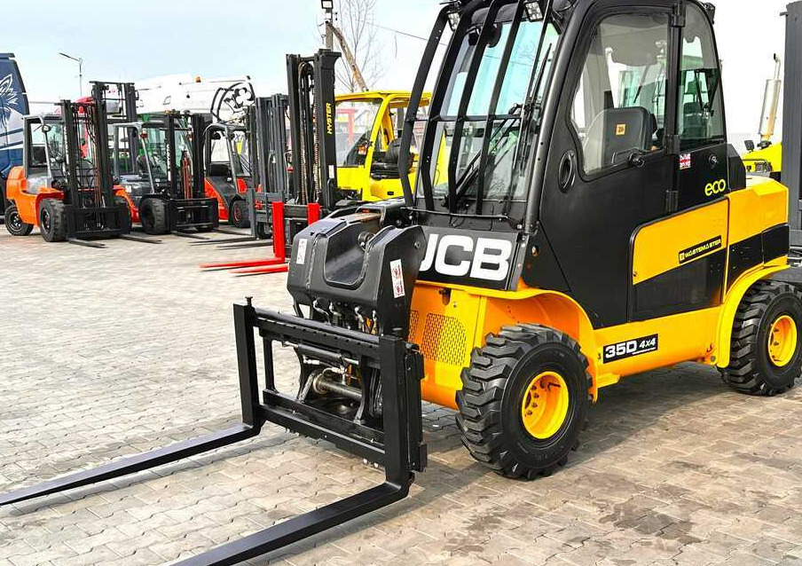 JCB TLT35D / 4X4 / DIESEL / 4100MM / CABIN / LIKE NEW - Telescopic handler: picture 2 JCB TLT35D / 4X4 / DIESEL / 4100MM / CABIN / LIKE NEW - Telescopic handler: picture 2