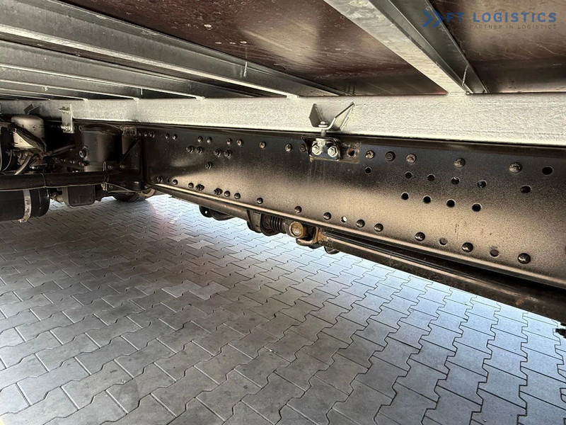 Curtain side truck MAN TGX 18.470 TGX 18.470 / 19 PALLETS / NEW MODEL / RETARDER / PERFECT CONDITION: picture 10 Curtain side truck MAN TGX 18.470 TGX 18.470 / 19 PALLETS / NEW MODEL / RETARDER / PERFECT CONDITION: picture 10