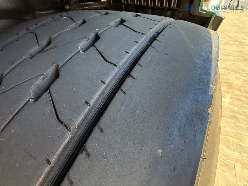 Curtain side truck MAN TGX 18.470 TGX 18.470 / 19 PALLETS / NEW MODEL / RETARDER / PERFECT CONDITION: picture 6 Curtain side truck MAN TGX 18.470 TGX 18.470 / 19 PALLETS / NEW MODEL / RETARDER / PERFECT CONDITION: picture 6