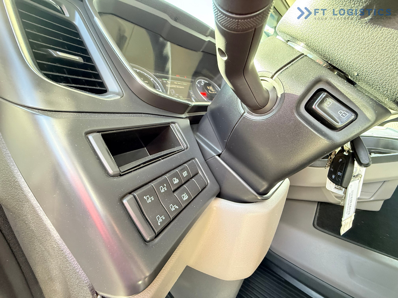 SCANIA Scania R500 2021 • 500HP • Excellent Condition • 550,000 KM • Retarder • Premium Seat • Parking Air Conditioning • Well-Maintained • Ready for Work! leasing SCANIA Scania R500 2021 • 500HP • Excellent Condition • 550,000 KM • Retarder • Premium Seat • Parking Air Conditioning • Well-Maintained • Ready for Work!: picture 36