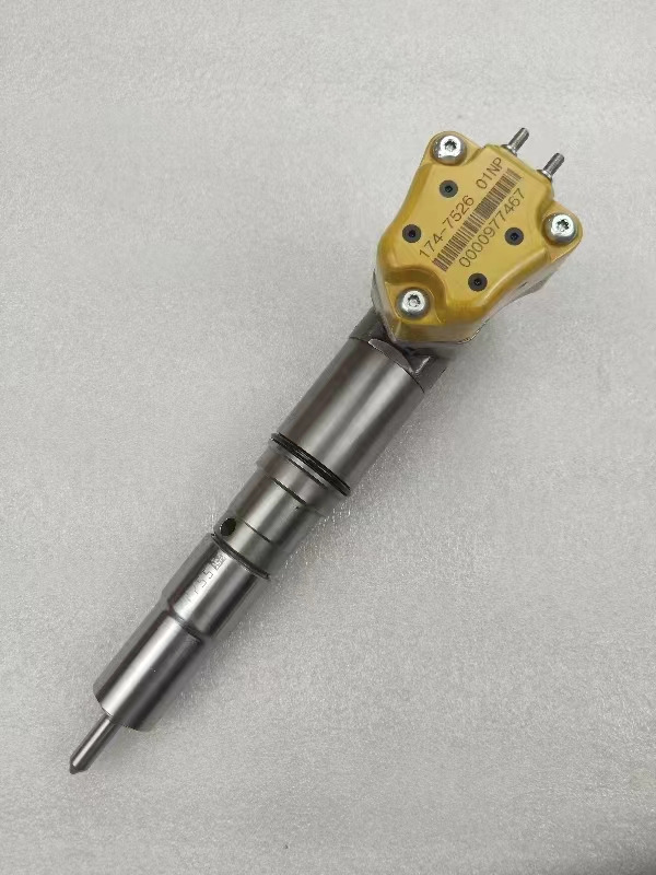 CATERPILLAR 1747526 - Injector for Excavator: picture 2 CATERPILLAR 1747526 - Injector for Excavator: picture 2