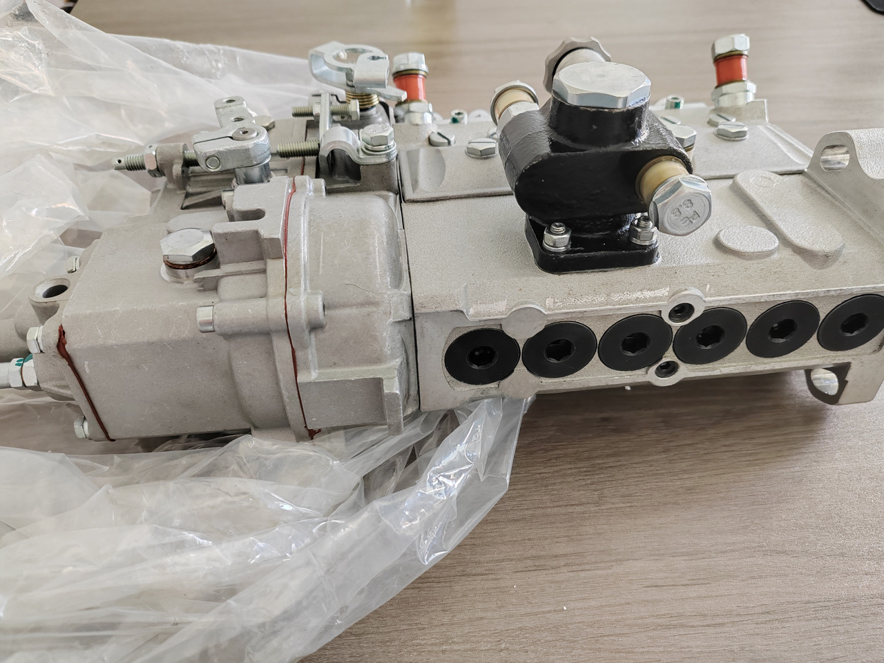 CATERPILLAR 212-8559 - Fuel processing/ Fuel delivery for Construction machinery: picture 1 CATERPILLAR 212-8559 - Fuel processing/ Fuel delivery for Construction machinery: picture 1