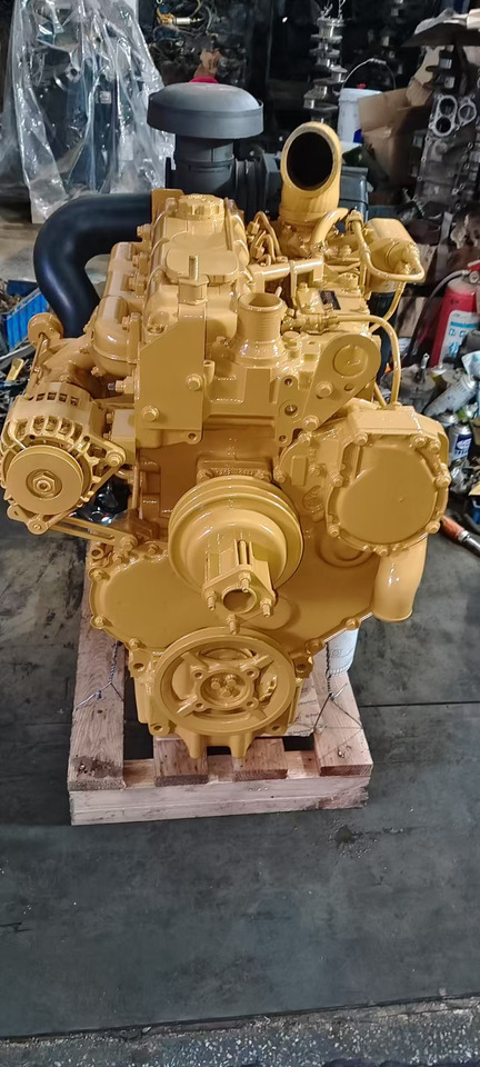 CATERPILLAR 3054C - Engine for Crawler excavator: picture 2 CATERPILLAR 3054C - Engine for Crawler excavator: picture 2