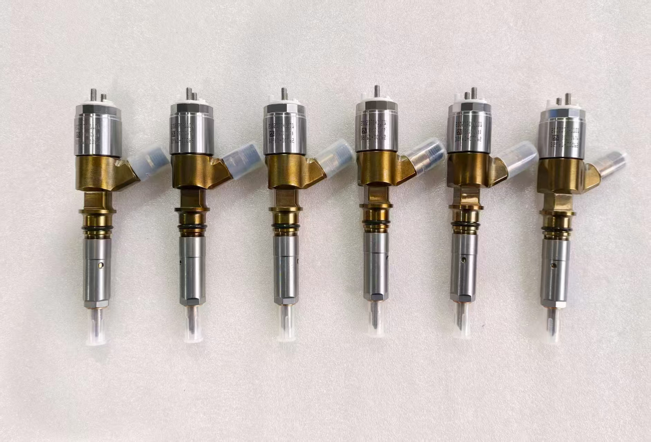 CATERPILLAR 326-4700 - Injector for Excavator: picture 1 CATERPILLAR 326-4700 - Injector for Excavator: picture 1