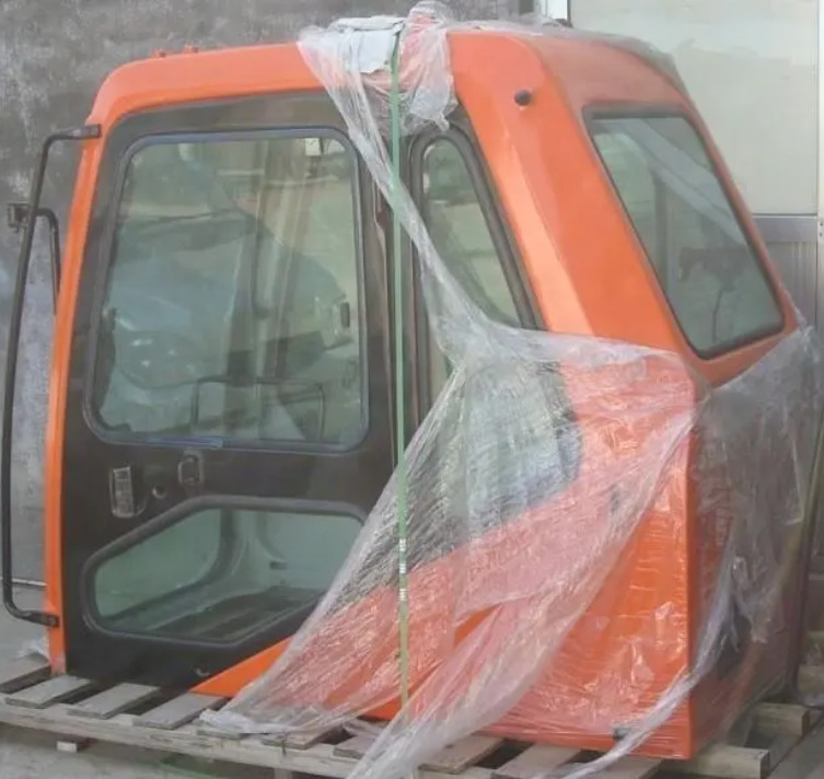 DOOSAN DX225 - Cab for Excavator: picture 3 DOOSAN DX225 - Cab for Excavator: picture 3