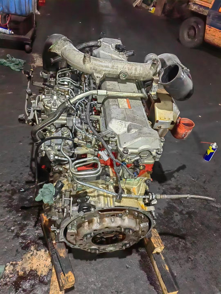 HINO J08E - Engine for Excavator: picture 1 HINO J08E - Engine for Excavator: picture 1